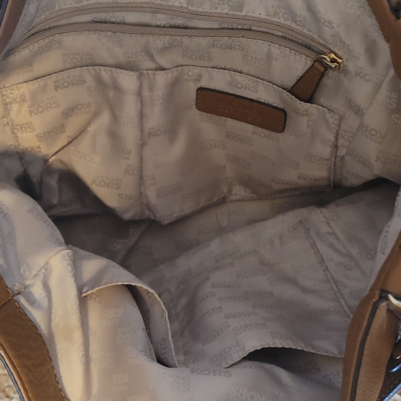 Michael Kors Purse - Picture 7 of 7